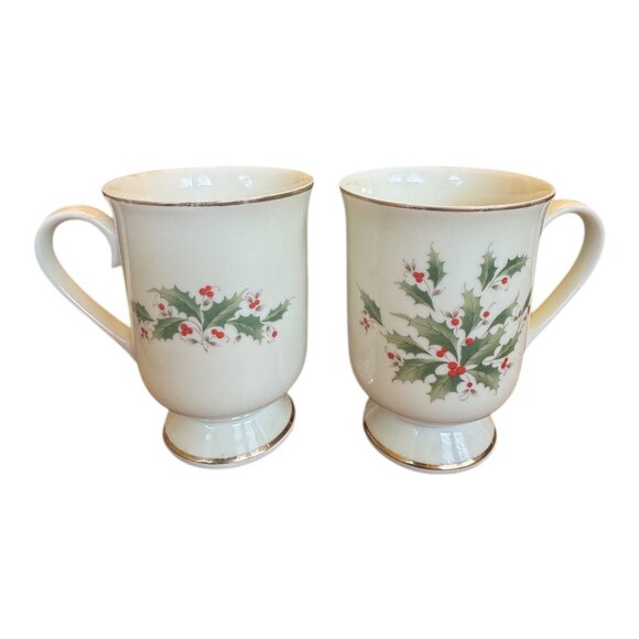 Kenasho Vintage Holiday Holly Berry Footed Coffee Mugs  Set Of 2 - Picture 1 of 12